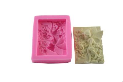 Güllerin İçinde Kanatlı Melek Silikon Kalıp KHME21 - 1