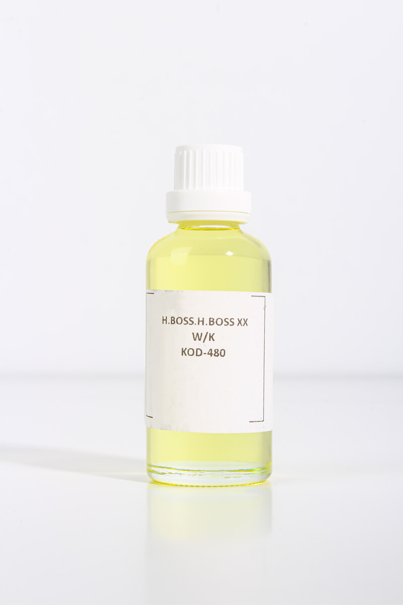 Hug 480 XX Kadın Parfüm Esansı 50GR - 