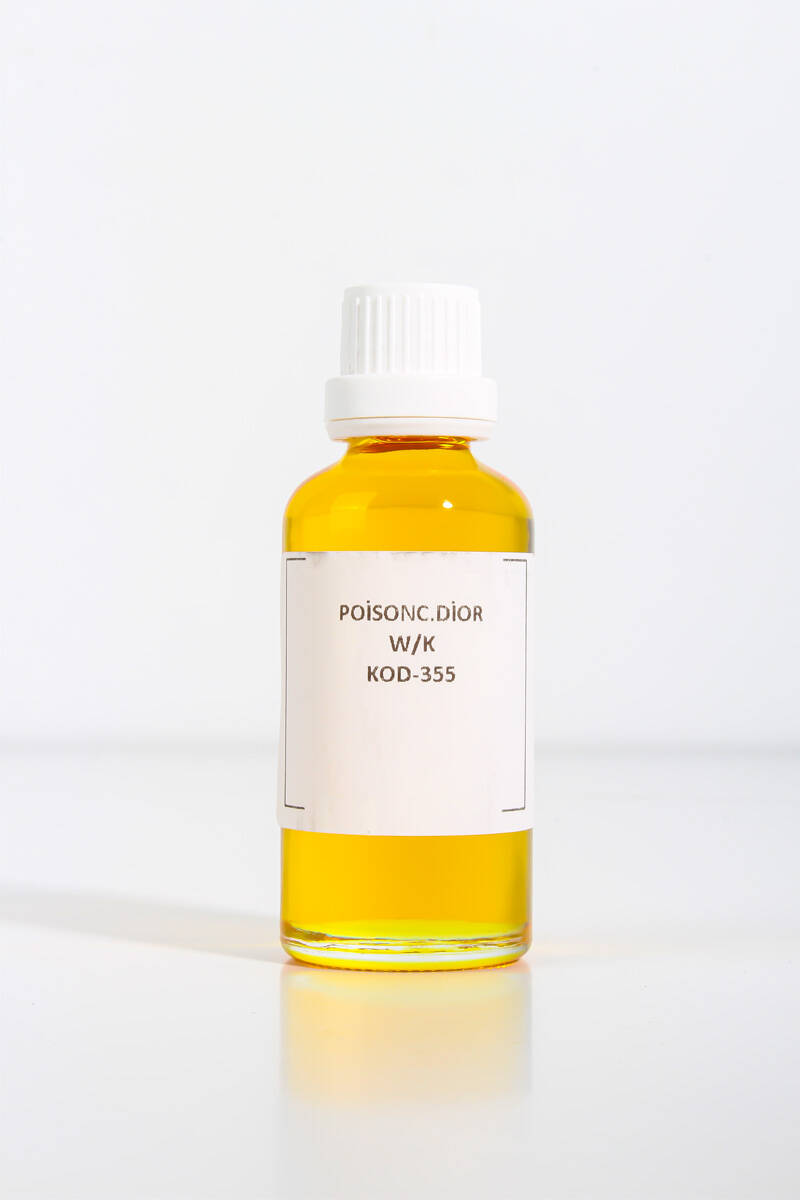 Poi 355 Hypnotic Kadın Parfüm Esansı 50GR - 1